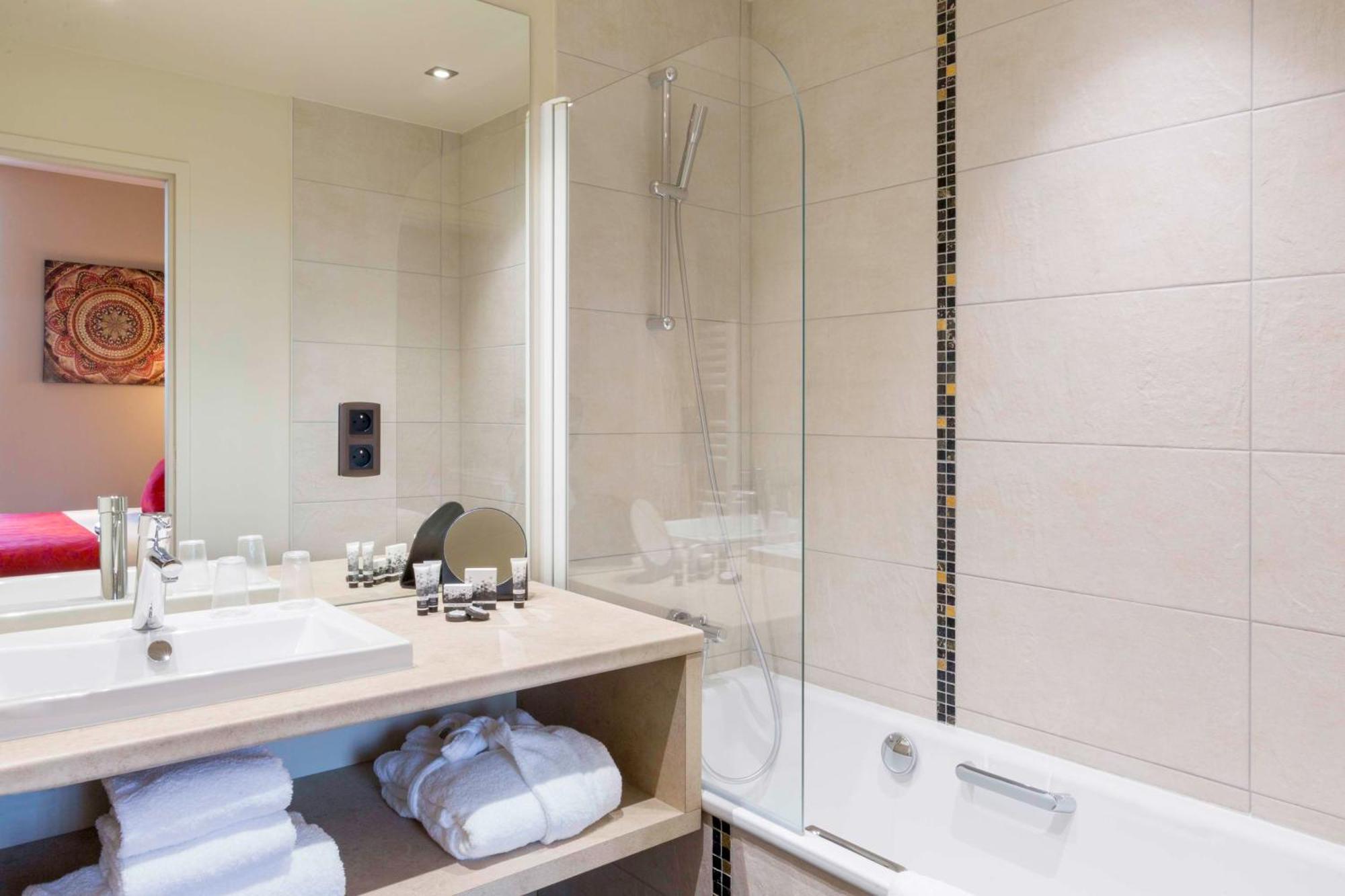 Best Western Plus Hotel Escapade Senlis Senlis  Zewnętrze zdjęcie